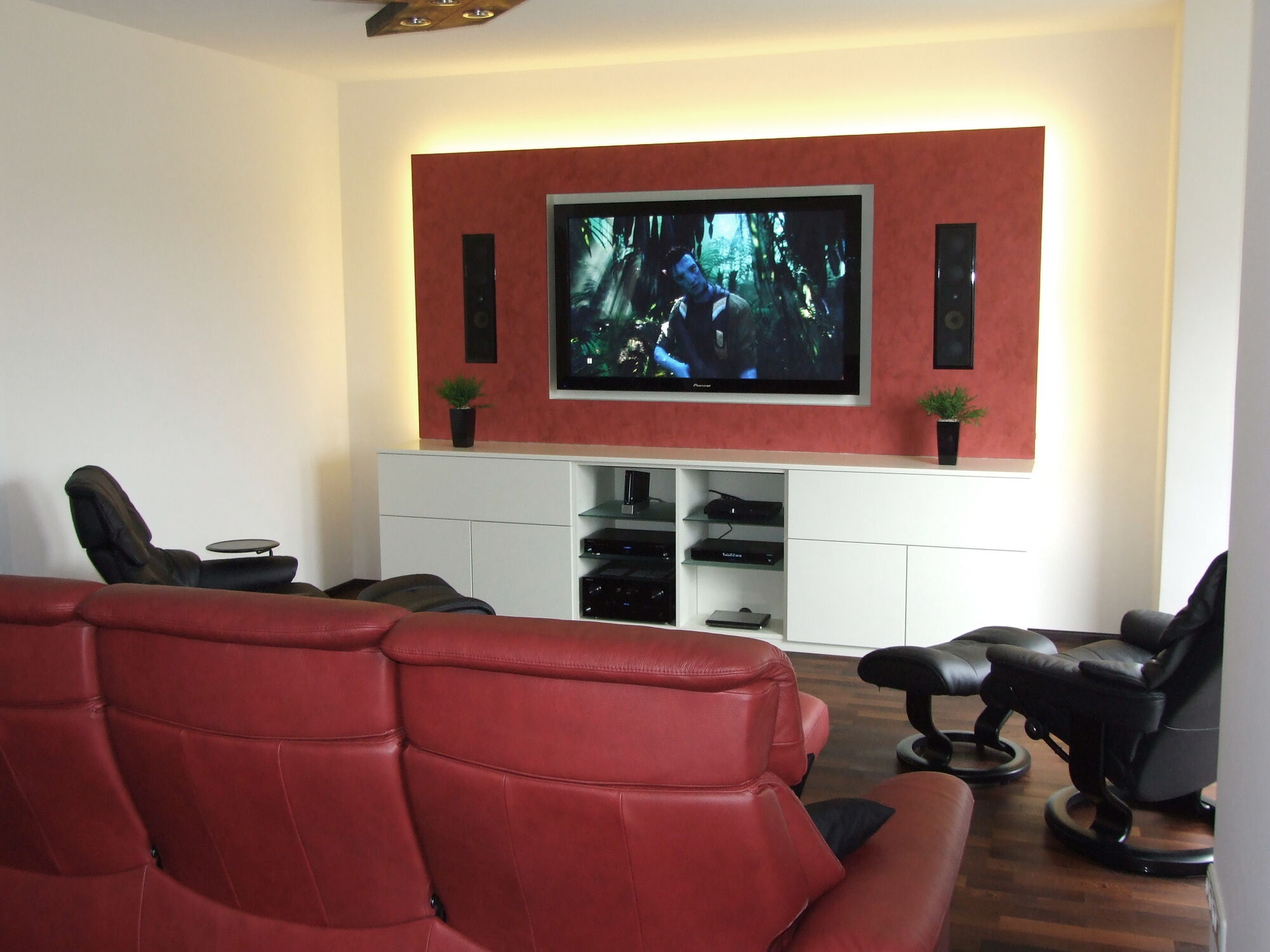 Hi-Fi-Möbel mit Medientechnik nach Maß